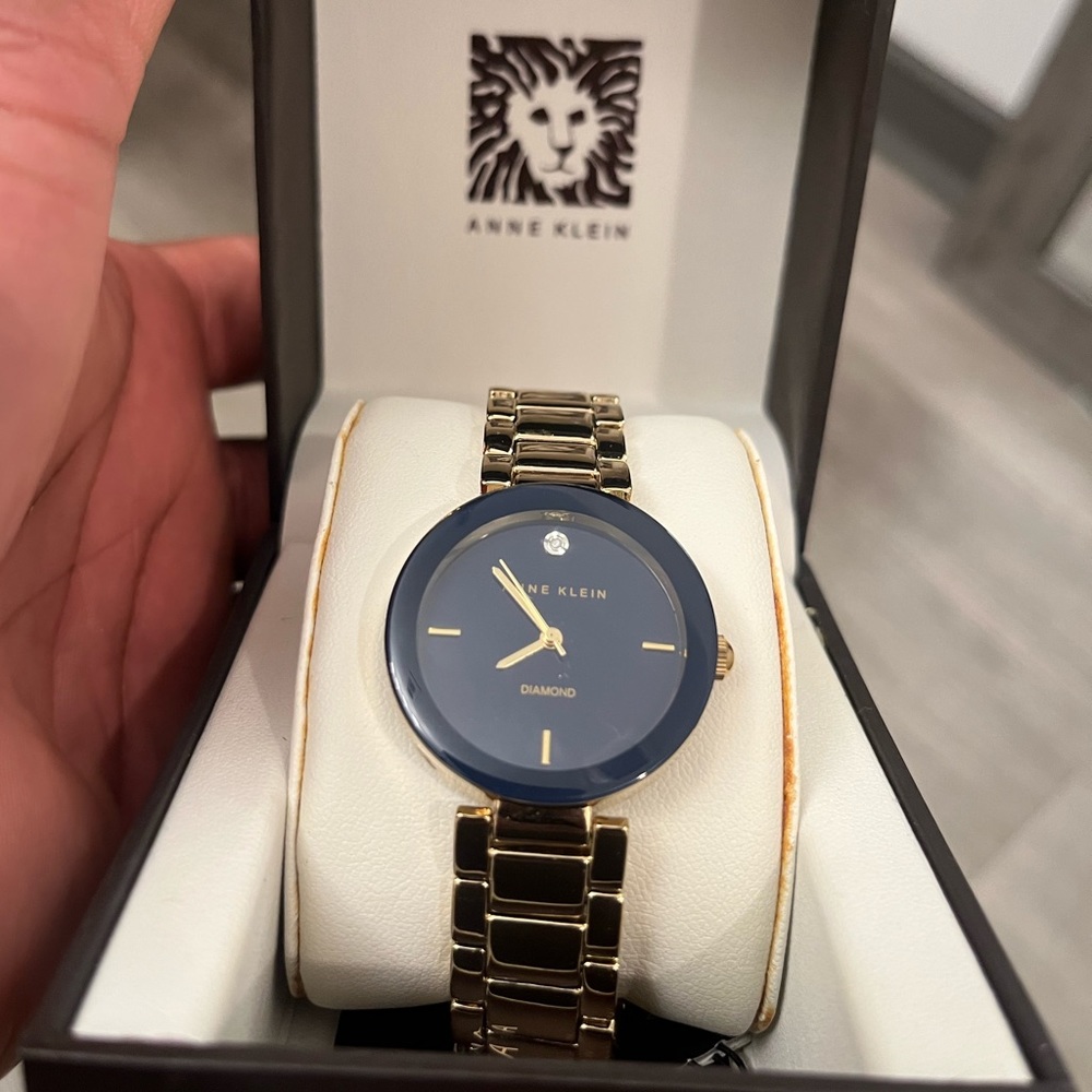 Women’s Anne Klein watch quartz